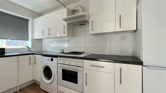 3 Bedroom End Of Terrace House To Rent In Langley Park Road, Sutton, SM2