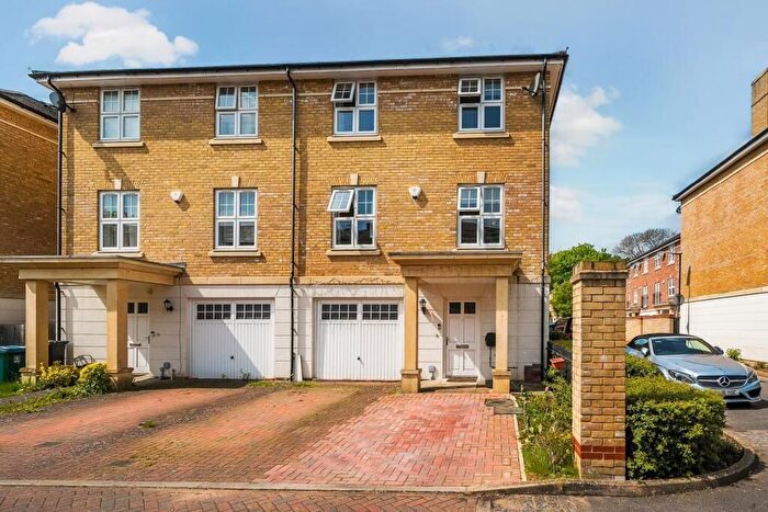 4 Bedroom End Terrace House To Rent In Baldwin Road, Watford, WD17
