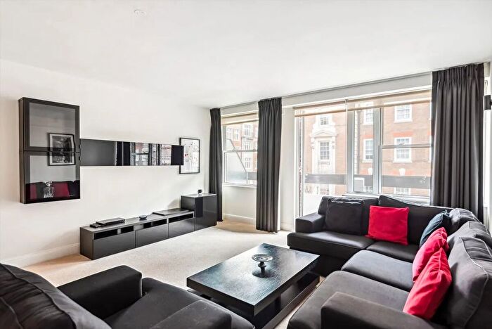 3 Bedroom Flat To Rent In Weymouth Street, Marylebone, W1W