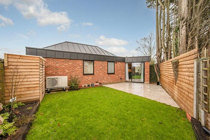 2 Bedroom Bungalow To Rent In Leafield Road, Raynes Park, SW20