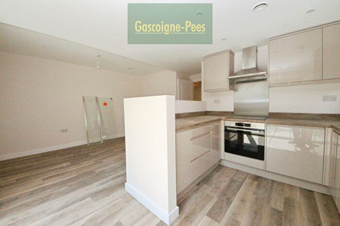 1 Bedroom Flat To Rent In London Road, Kingston Upon Thames, KT2