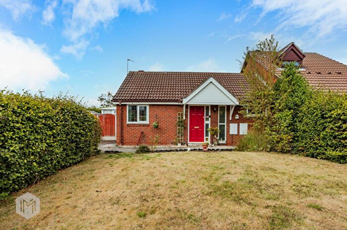 2 Bedroom Semi Detached Bungalow For Sale In Ringwood Close, Birchwood, WA3