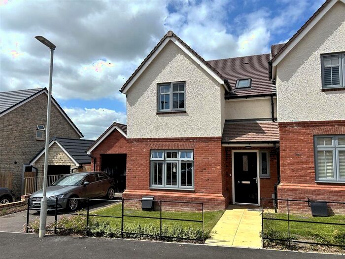 3 Bedroom Semi-Detached House To Rent In Cornhill, Patterdown, Chippenham, SN15