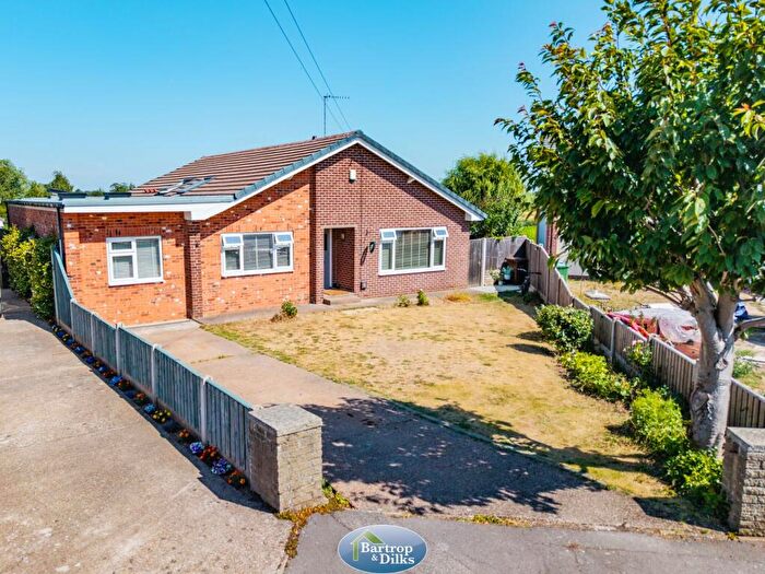 4 Bedroom Detached Bungalow For Sale In Highfield Grove, Carlton-in-Lindrick, Worksop, S81