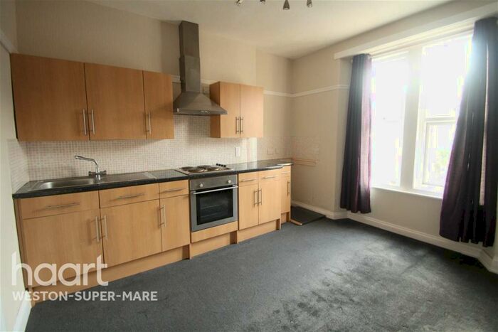 1 Bedroom Flat To Rent In Town Centre, BS23