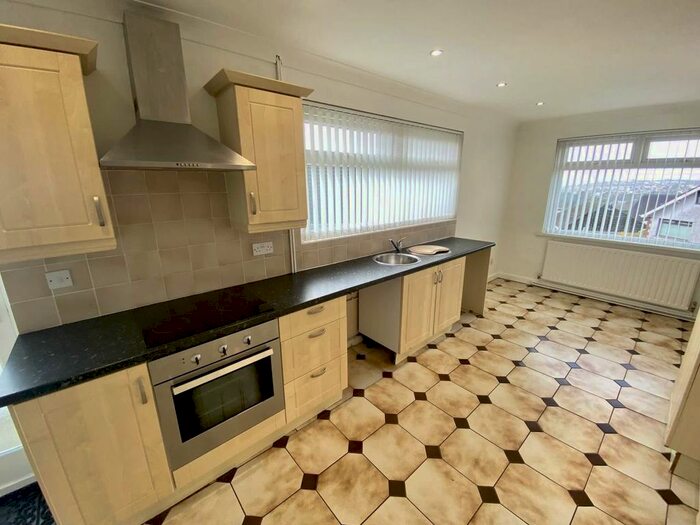 3 Bedroom Property To Rent In Waltham Close, Morriston, Swansea, SA6