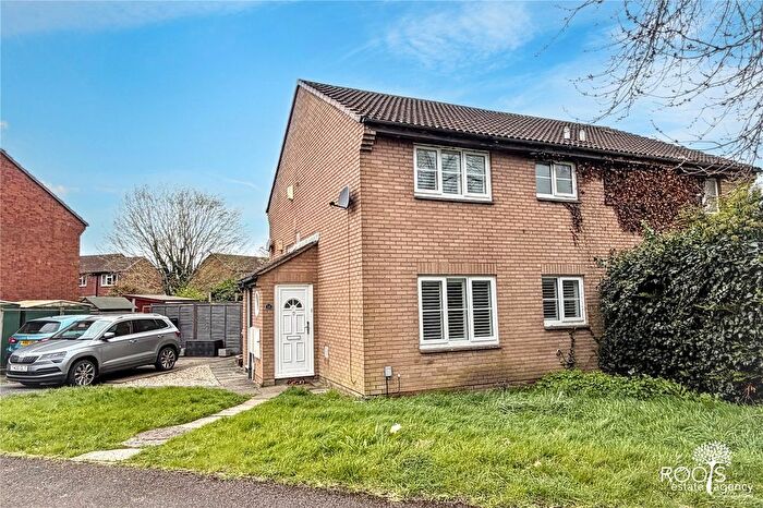 1 Bedroom End Terrace House For Sale In Braemore Close, Thatcham, Berkshire, RG19
