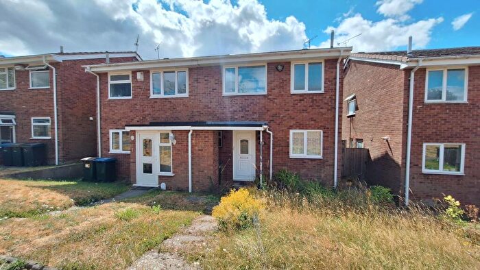 3 Bedroom Semi-Detached House For Sale In William Bristow Road, Cheylesmore, Coventry, CV3