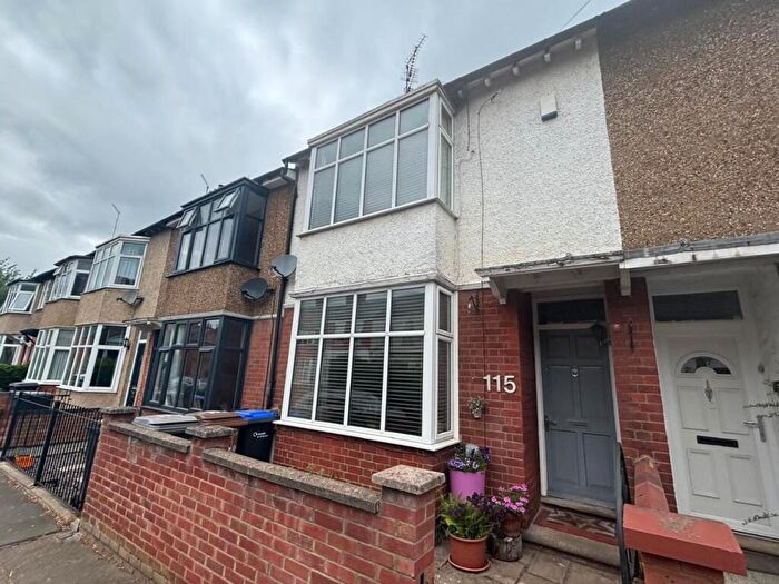 3 Bedroom Terraced House For Sale In Cedar Road East, Abington, Northampton, NN3
