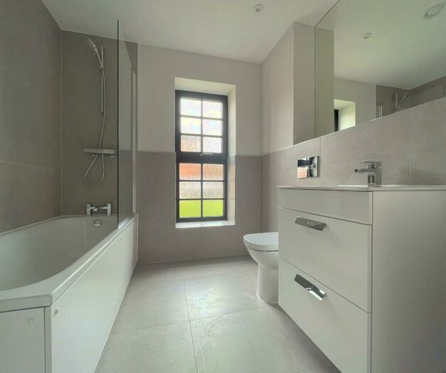 2 Bedroom Apartment To Rent In Pump House, Badgers Walk, Broxbourne, EN10