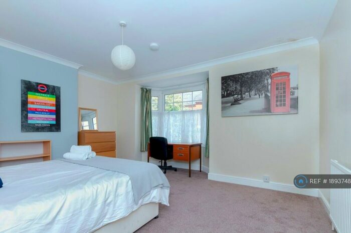 5 Bedroom Terraced House To Rent In Lorne Road, Leicester, LE2