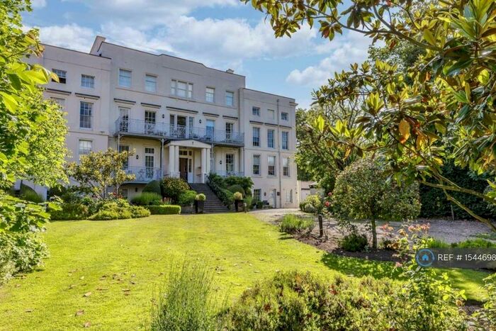 Studio To Rent In Hampton Court Road, East Molesey, KT8