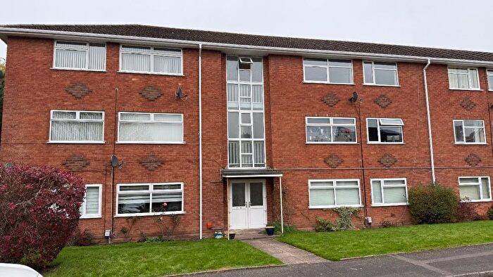 2 Bedroom Flat To Rent In Gail Park, Wolverhampton, WV3