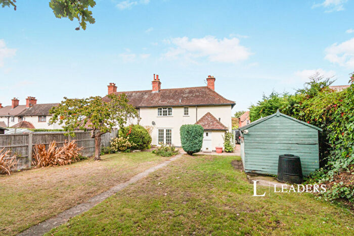 3 Bedroom House To Rent In Send Road, Send, GU23