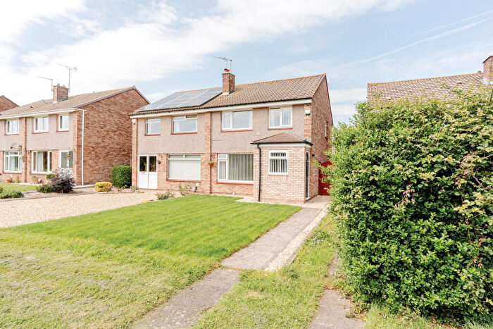 3 Bedroom Semi Detached House For Sale In Chalcombe Close, Little Stoke, Bristol, BS34