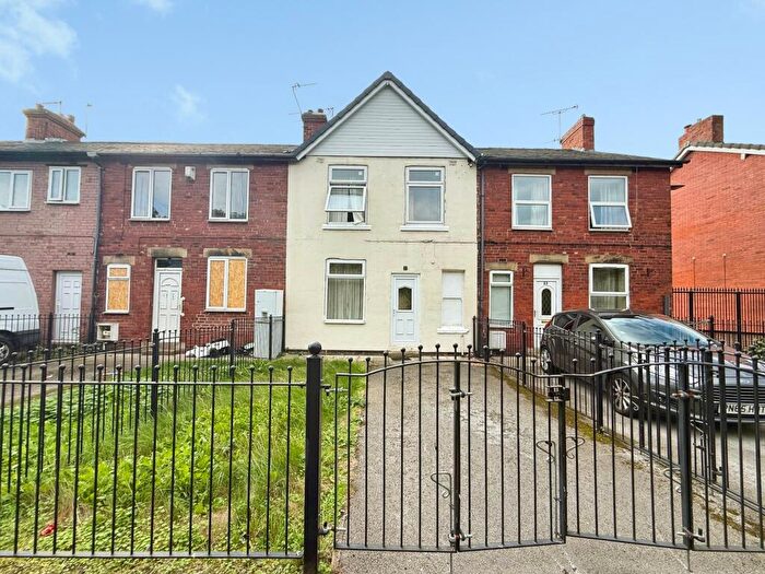 3 Bedroom Terraced House For Sale In Coppice Road, Highfields, Doncaster, DN6