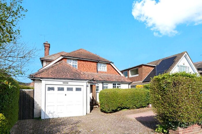 4 Bedroom Detached House For Sale In Molember Road, East Molesey, Surrey, KT8