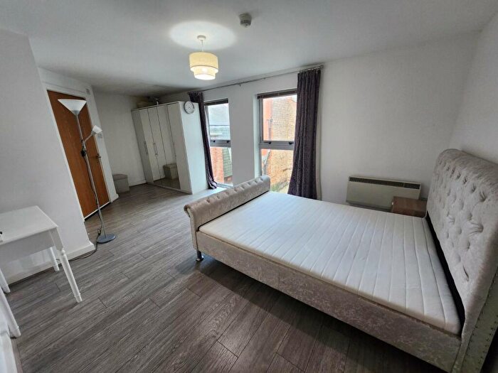 2 Bedroom Apartment To Rent In Beck Street, Nottingham, Nottinghamshire, NG1