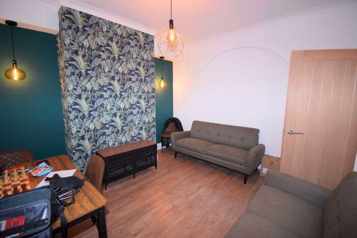 3 Bedroom Property To Rent In Brough Street, DE22