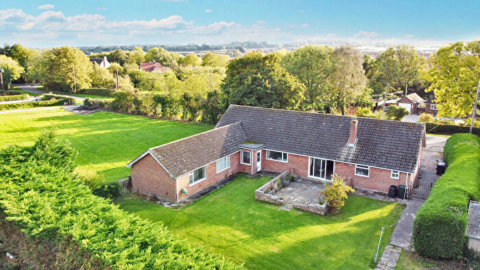 4 Bedroom Detached Bungalow For Sale In Stewton Lane, Louth, LN11