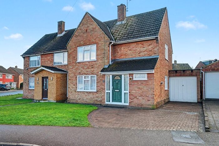 3 Bedroom Semi Detached House For Sale In Nabbott Road, Chelmsford, CM1