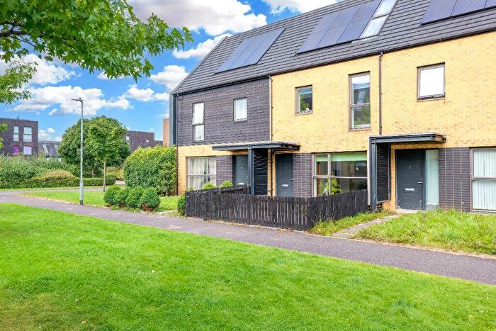 2 Bedroom Terraced House To Rent In Kingston Place, Dalmarnock, Glasgow, G40