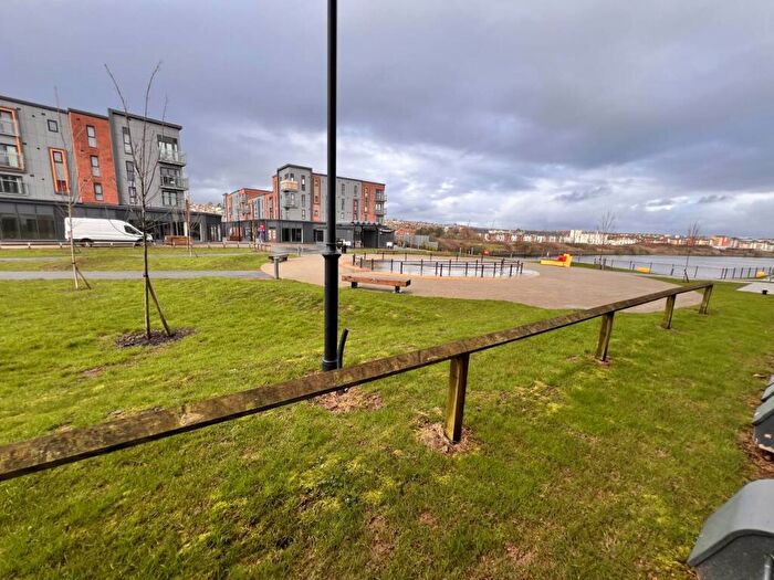 2 Bedroom Flat To Rent In Ffordd Penrhyn, Barry, CF62