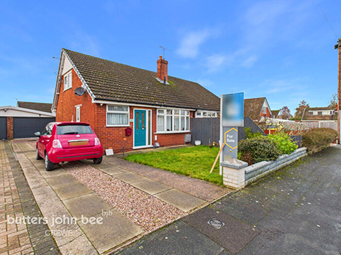 2 Bedroom Semi-Detached Bungalow For Sale In Balfour Close, Crewe, CW1