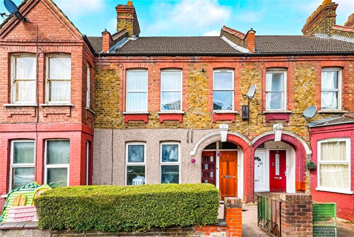 1 Bedroom Flat For Sale In Bloxhall Road, Leyton, London, E10