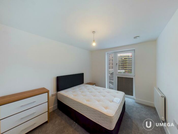 2 Bedroom Flat To Rent In South Fort Street, Bonnington, Edinburgh, EH6
