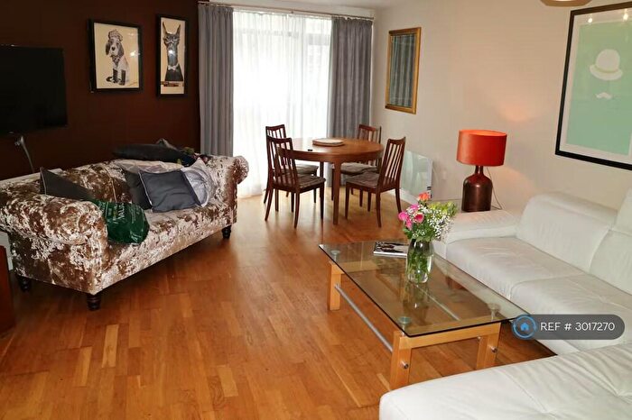 2 Bedroom Flat To Rent In Altolusso, Cardiff, CF10