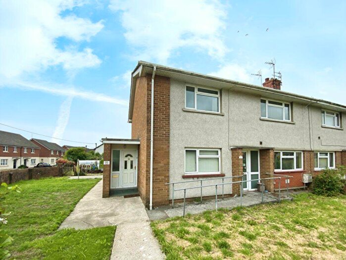 2 Bedroom Flat To Rent In Hendre Road, Pencoed, Bridgend, CF36