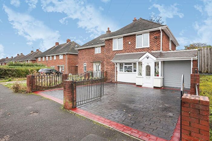 3 Bedroom Semi-Detached House To Rent In Burcot Avenue, Wolverhampton, WV1