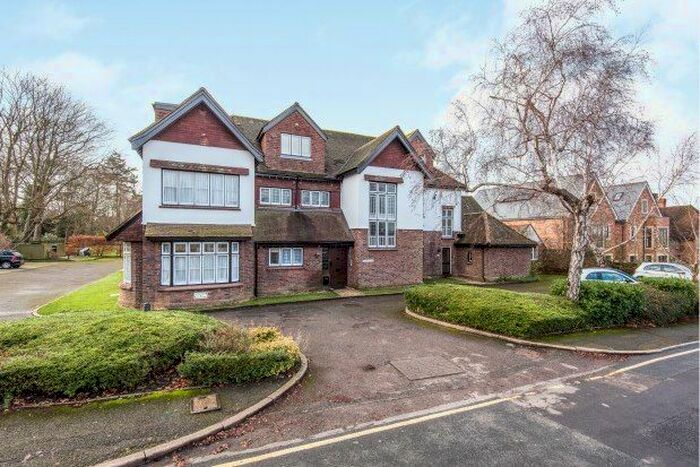 1 Bedroom Flat To Rent In Hillier House, Guildford, GU1