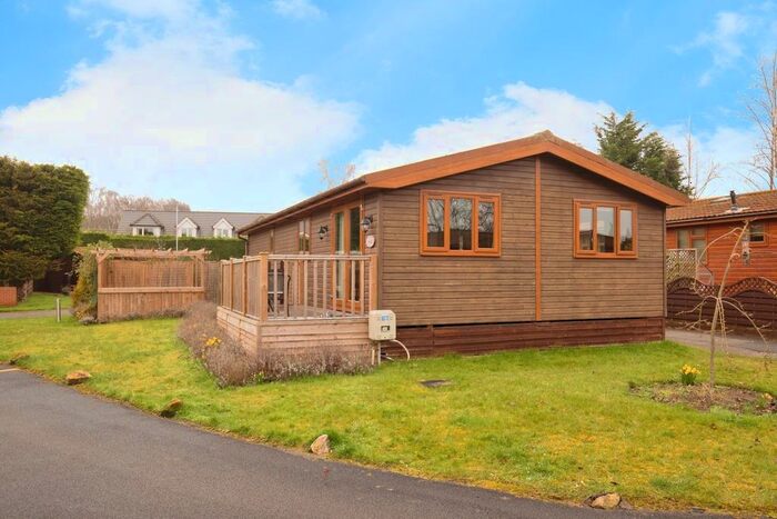 2 Bedroom Lodge For Sale In Hull Road, Wilberfoss, York, YO41