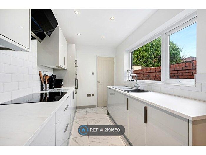 2 Bedroom Terraced House To Rent In Coop Street, Bolton, BL1