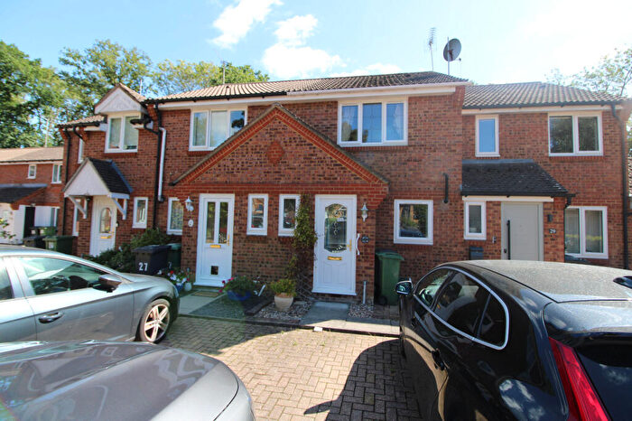 2 Bedroom Terraced House For Sale In Little Copse Chase, Chineham, Hampshire, RG24