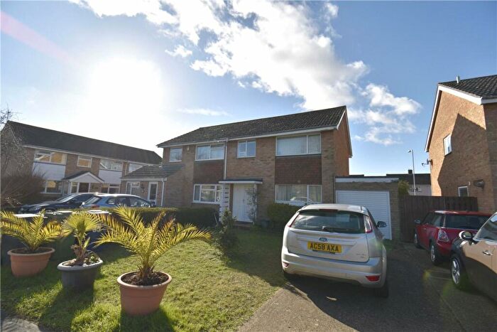 3 Bedroom Semi-Detached House To Rent In Ashvale, Cambridge, CB4