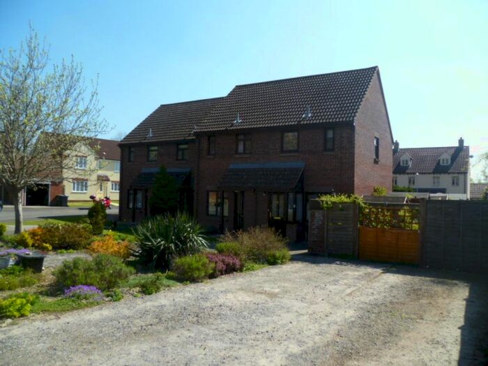 2 Bedroom Detached House To Rent In Tyning Park, Calne, Wiltshire SN11