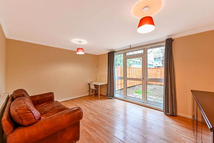 2 Bedroom Maisonette To Rent In Camden Street, Camden Town, London, NW1