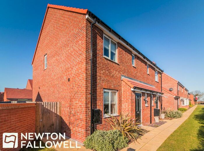 3 Bedroom Semi-Detached House To Rent In Francis Way, Retford, DN22