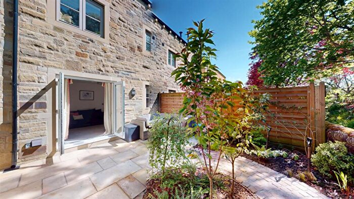 3 Bedroom Semi-Detached House For Sale In Park Croft, Gargrave, BD23