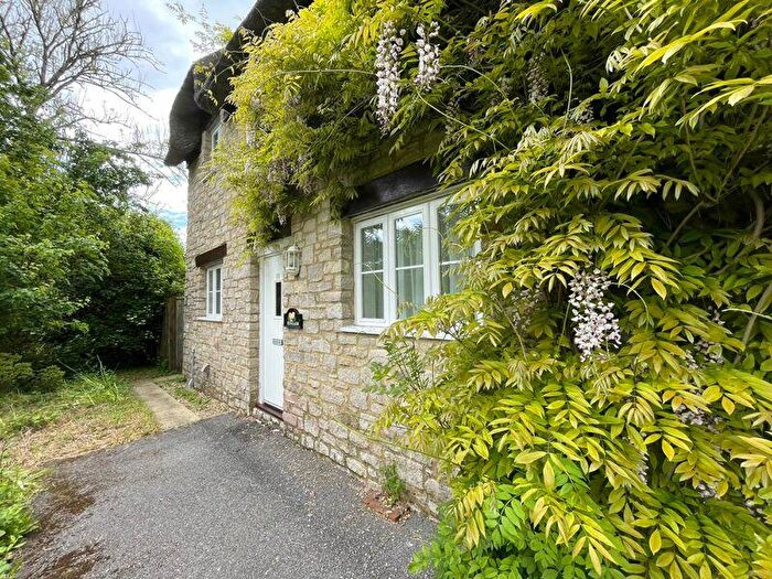 3 Bedroom Semi-Detached House For Sale In South Drive, Cattistock, DT2