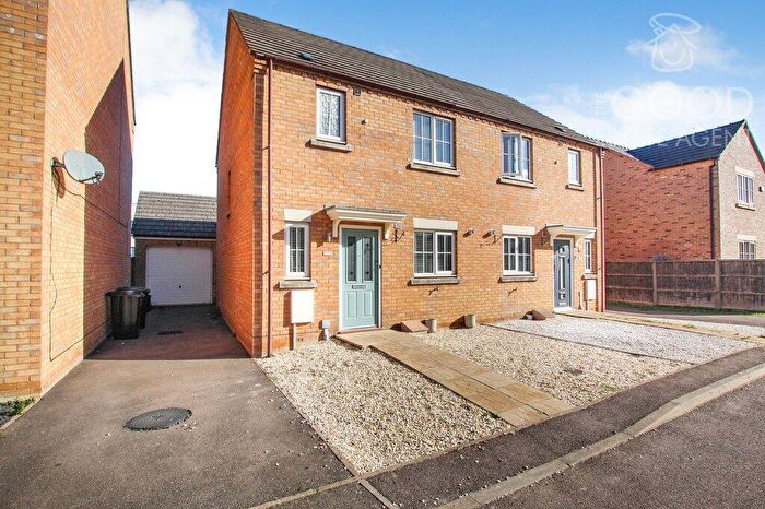3 Bedroom Semi-Detached House For Sale In Lester Way, Littleport, CB6