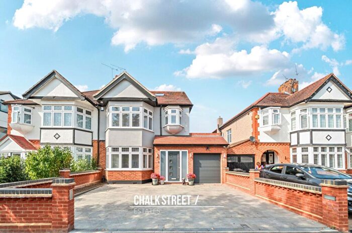 4 Bedroom Semi-Detached House For Sale In Cranston Park Avenue, Upminster, RM14