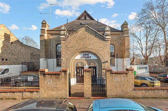 1 Bedroom Flat For Sale In Alkham Road, London, N16
