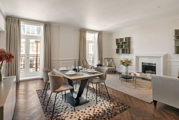 2 Bedroom Flat To Rent In No. Palace Street, St. James's, SW1E