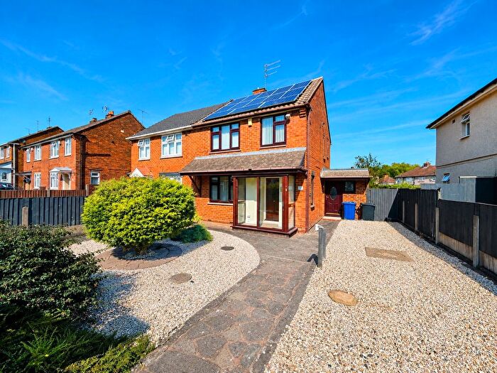 3 Bedroom Semi Detached House For Sale In Blewitt Street, Pensnett, Brierley Hill, DY5