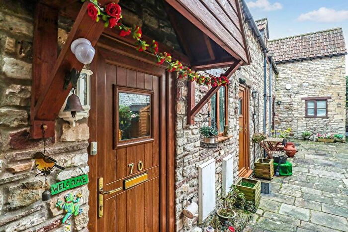 1 Bedroom Cottage For Sale In Broad Street, Chipping Sodbury, BS37