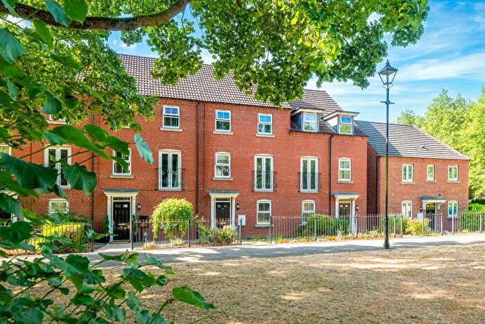 4 Bedroom Town House For Sale In Montrose Grove, Greylees, Sleaford, NG34